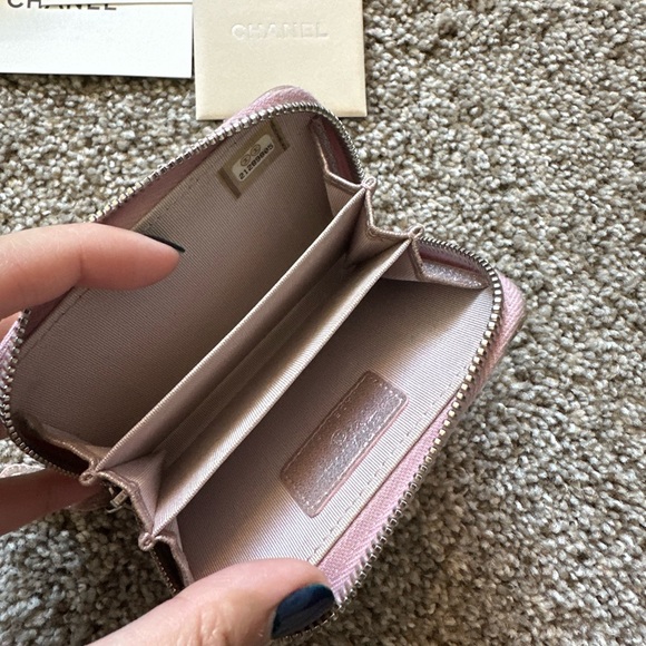 Chanel Zippy Card Holder - Picture 8 of 9